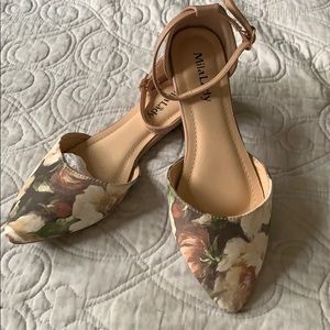 Mila Lady Floral Flat Sandal